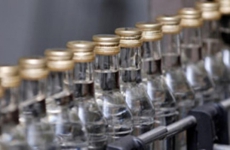 На Камчатке суд вынес приговор по уголовному делу о незаконном обороте крупной партии алкогольной продукции