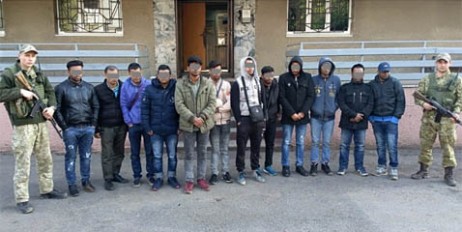 Пограничники задержали 17 нелегалов - «Общество»