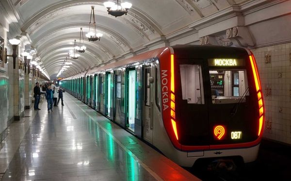 Производителя сломавшихся в метро Москвы поездов оштрафуют на 1,5 млн ? - «Новости Дня»