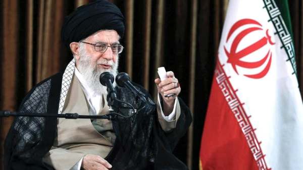 СМИ: Депутаты Ирана просят аятоллу Хаменеи позволить пересмотр конституции - «Новости Дня»