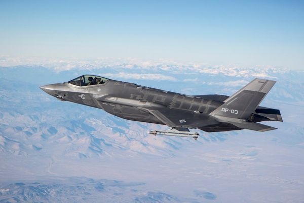 США провели в Ираке первое боевое испытание F-35 - «Новости Дня»