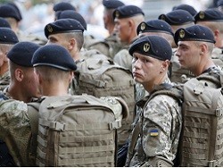 Украинских военных заподозрили в попытке стать сверхрасой - «Политика»
