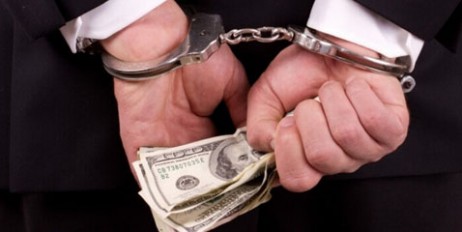 В Днепропетровской области задержали полицейского за вымогательство 20 тыс. долларов взятки - «Общество»