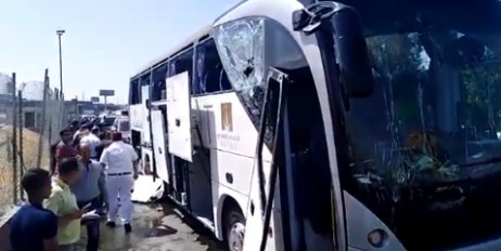 В Египте около автобуса с туристами прогремел взрыв, пострадало более 10 человек - «Общество»