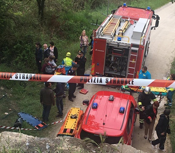 В Италии перевернулся автобус с 60 российскими туристами. Погибла женщина, 15 пострадавш - «Технологии»