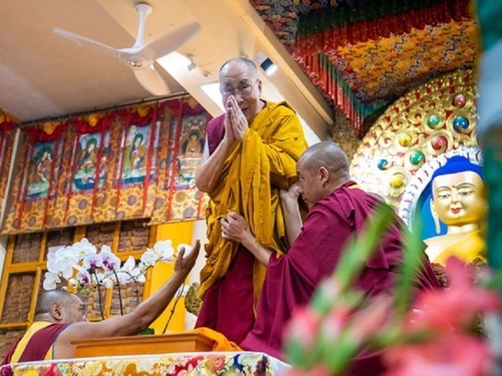 В Калмыкии пройдет молебен о долголетии Далай-ламы