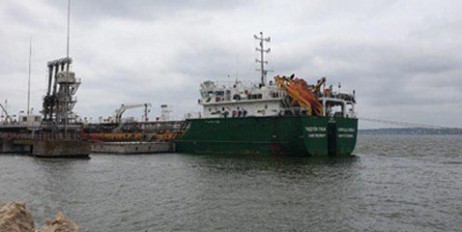 В Николаевский порт завезли контрабандной нефти на 183 млн грн - «Культура»