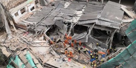 В Шанхае рухнуло здание, под завалами люди - «Мир»