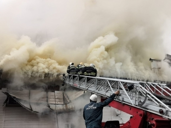 4 пожара ликвидировали тульские огнеборцы. В их числе - один резонансный