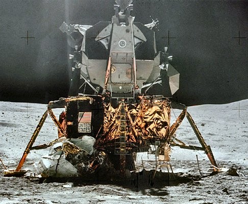Астрономы на 98 % уверены, что нашли потерянный лунный модуль «Snoopy» миссии Apollo 10 - «Авто новости»