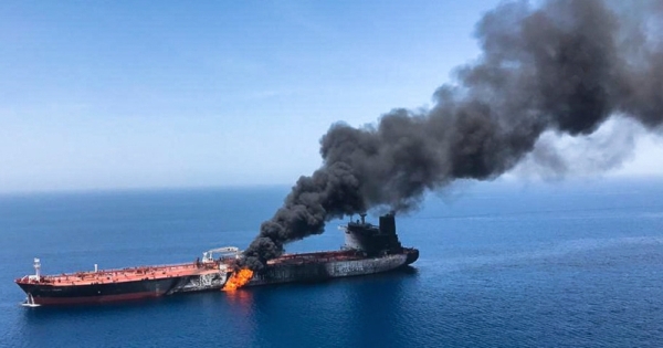 Британия обвинила Иран в атаках на нефтетанкеры в Оманском заливе - «Новости Дня»