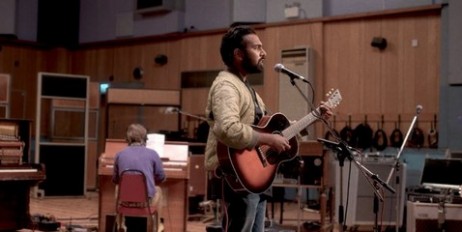Гімеш Пател виконує "Yesterday" на студії Abbey Road - «Мир»