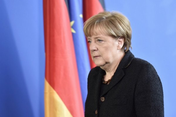 Эксперты объяснили тремор Ангелы Меркель