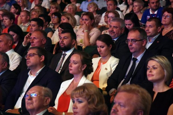 Глава ДНР принял участие в открытии международного фестиваля «Великое русское слово» в Крыму