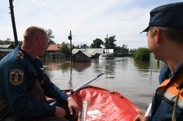 Город Тулун Иркутской области эвакуируют из-за сильного паводка - «Происшествия»