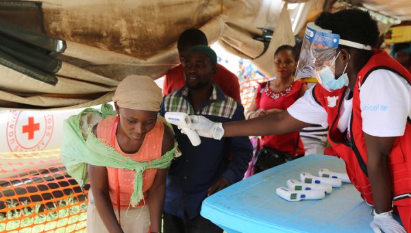 Из-за нехватки денег ВОЗ может не справиться с лихорадкой Эбола в Африке - «Новости дня»