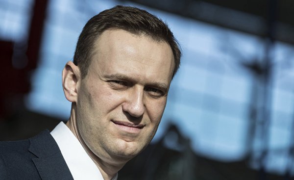 Навальный в Римини: блогер опять «сливает» миллионы на семейный отдых - «Экономика»