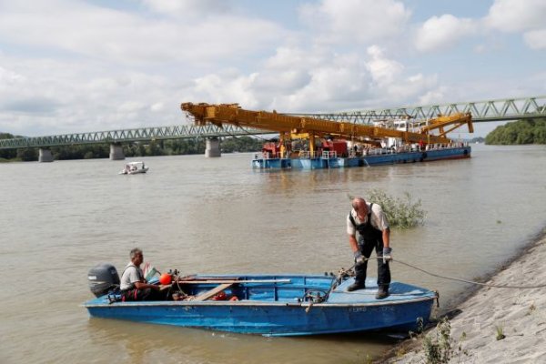 Найдено тело 13-й жертвы кораблекрушения на Дунае - «Политика»