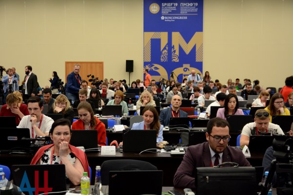Никонорова назвала прорывом участие делегации ДНР в Петербургском экономическом форуме