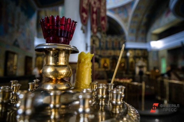 Пермская епархия опровергла слухи о запрете приносить в храм свои свечи