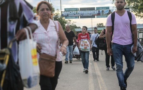 Перу вводит визовый режим с Венесуэлой