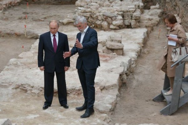 Путин: археологические раскопки в Кремле чрезвычайно важны - «Политика»
