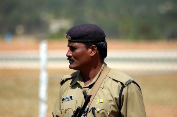 Пятеро полицейских погибли в Индии при атаке террористов - СМИ - «Происшествия»