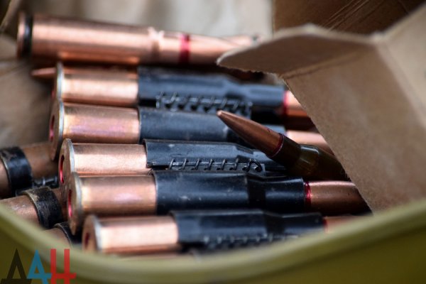 СБУ за месяц выявила более 200 фактов хищения оружия и боеприпасов военнослужащими Киева в Донбассе