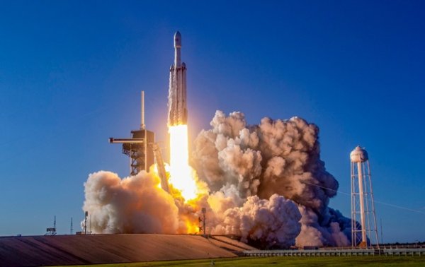 SpaceX запустит в космос прах людей