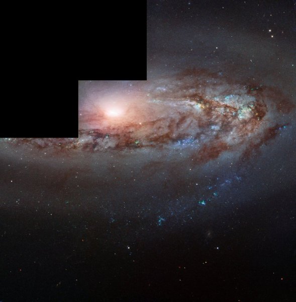 Телескоп Hubble снял сближение галактики с Млечным путем - «Общество»