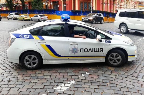 В Харькове при сносе памятника Жукову пострадали трое полицейских - «Происшествия»