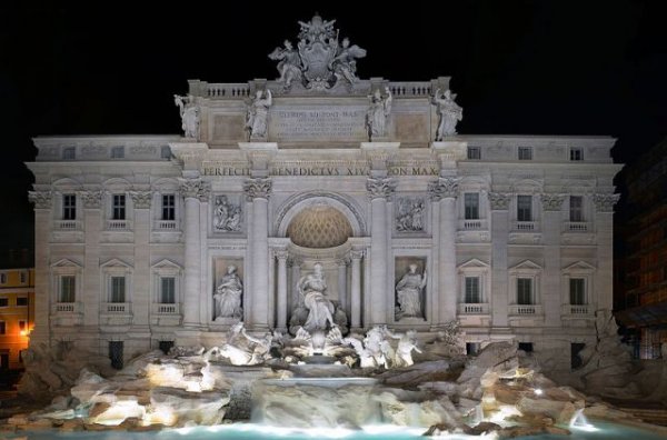 В Риме туристам запретили гулять с голым торсом - «Происшествия»