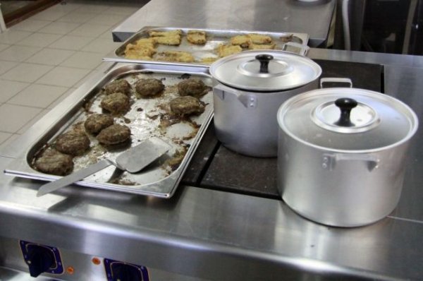 В Сургуте чиновники ради экономии перейдут на школьные обеды - «Политика»
