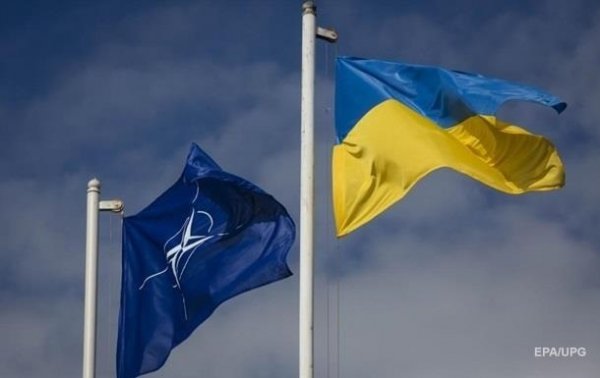 Вступление в НАТО поддерживает более 50% украинцев