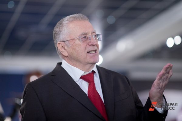 Жириновский со скандалом ушел с заседания Госдумы