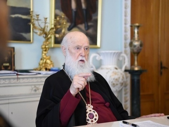 Патриарха Филарета пригрозили отлучить от новой украинской церкви