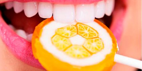 Стоматологи перечислили самые опасные продукты для зубов - «Общество»