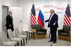 Трамп дважды пошутил на встрече с Путиным - «Политика»