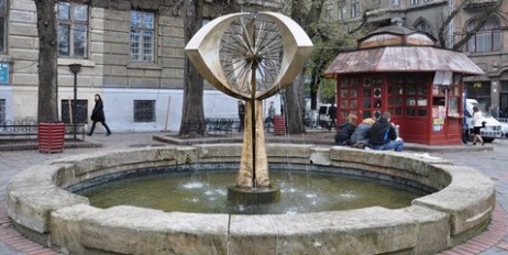 У Львові хочуть знищити унікальний фонтан - «Спорт»