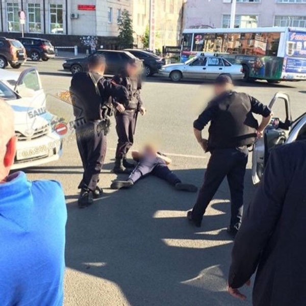 В Башкирии молодой мужчина застрелил в автомобиле должника и ранил его подругу - «Здоровье»