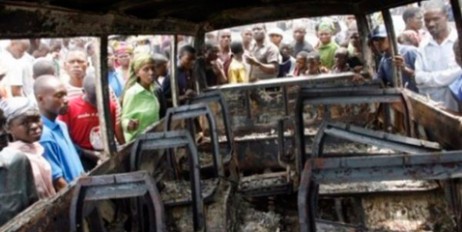 В Нигерии автобус столкнулся с грузовиком, все пассажиры погибли - «Экономика»