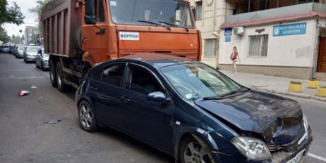 В Одессе столкнулись сразу семь автомобилей - «Происшествия»