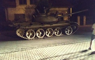 В Польше пьяный мужчина угнал советский танк и катался по центру города