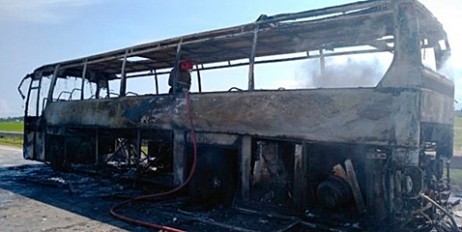 В Житомирской области на ходу загорелся автобус с пассажирами - «Мир»