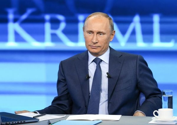 Вице-премьеры, министры и губернаторы готовы к Прямой линии Путина - «Новости Дня»