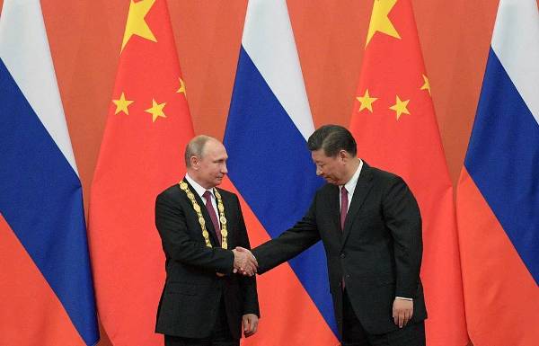 «Жэньминь жибао»: Россия и Китай встречают новую эпоху своих отношений - «Новости Дня»