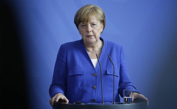 Эксперт расшифровала слова Меркель во время очередного приступа - «Новости Дня»
