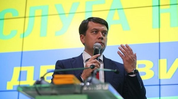 Глава партии «Слуга народа»: русский язык на Донбассе не противоречит Конституции Украины - «Военное обозрение»