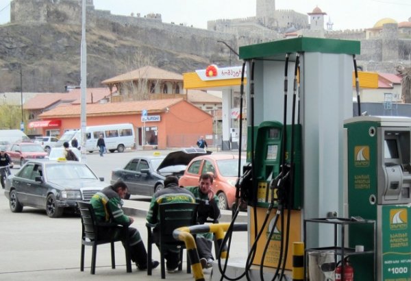 Грузия: нацвалюта падает, бензин и продукты дорожают - «Новости Дня»