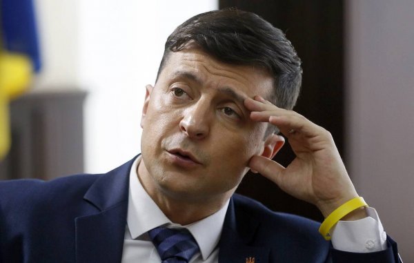 «Мы устали терять родных»: Мэр Докучаевска потребовал от Зеленского прекратить обстрелы Донбасса